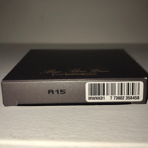 MAC Cosmetics Bao Bao’s Jewels Palette - Picture 6 of 7